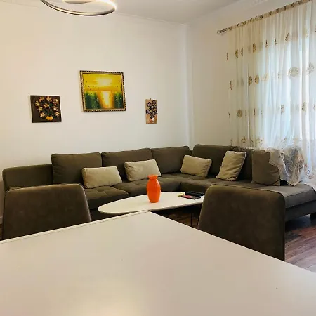 Comfortable Lungomare Apartment
